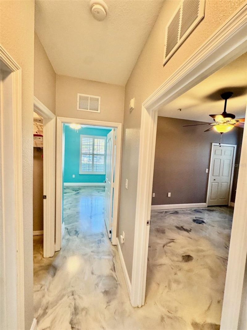 8325 38th Street Circle E, Unit 107, Sarasota, FL 34243 Photo