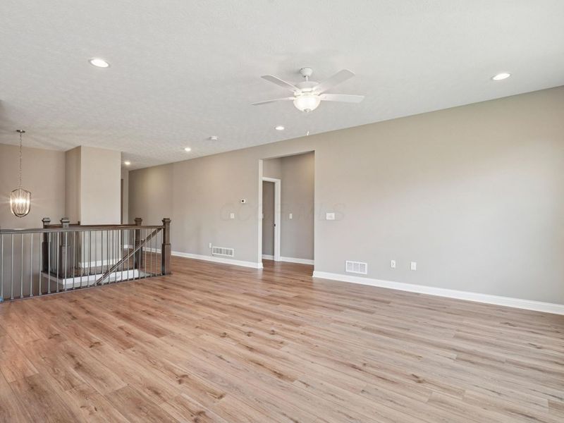 207 Isleta Drive, Pataskala, OH 43062 Photo 17