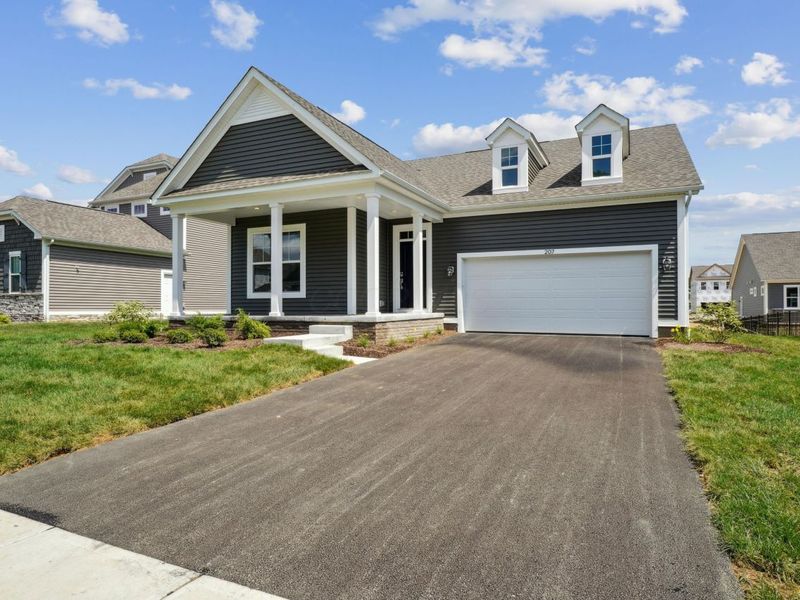 207 Isleta Drive, Pataskala, OH 43062 Photo 2