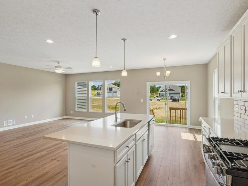 207 Isleta Drive, Pataskala, OH 43062 Photo 23