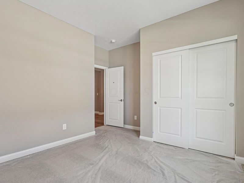 207 Isleta Drive, Pataskala, OH 43062 Photo 7