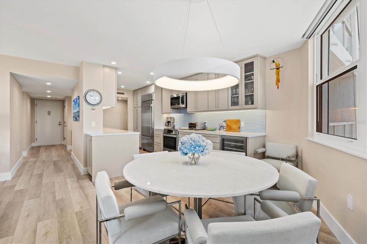 1050 Longboat Club Road, Unit 903, Longboat Key, FL 34228 Photo