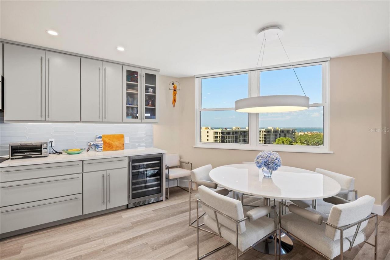 1050 Longboat Club Road, Unit 903, Longboat Key, FL 34228 Photo