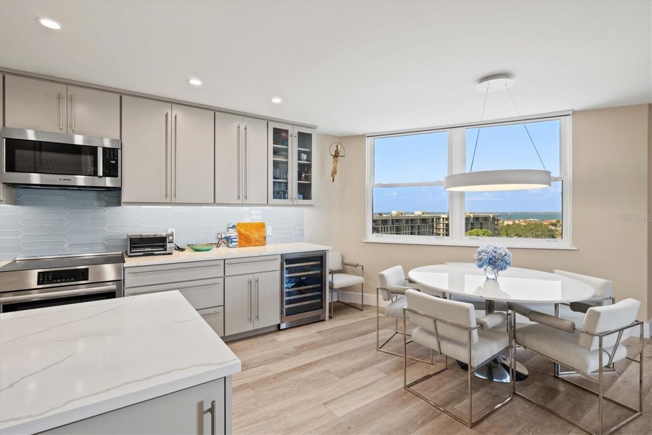 1050 Longboat Club Road, Unit 903, Longboat Key, FL 34228 Photo