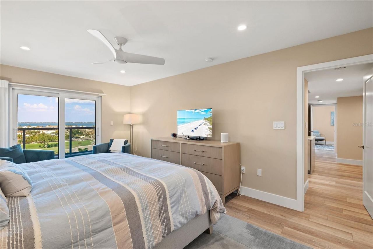 1050 Longboat Club Road, Unit 903, Longboat Key, FL 34228 Photo