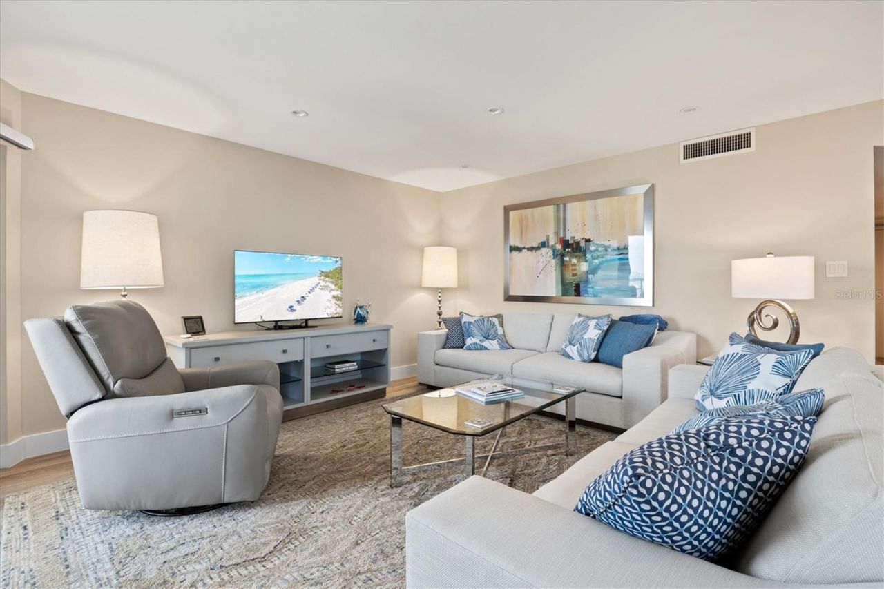 1050 Longboat Club Road, Unit 903, Longboat Key, FL 34228 Photo