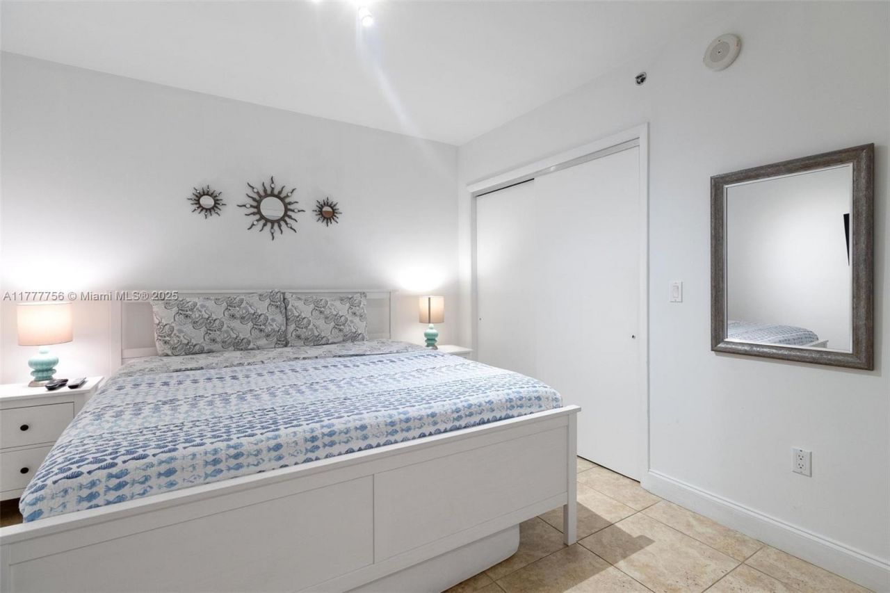 1830 S Ocean Dr, Unit 2409, Hallandale Beach, FL 33009 Photo