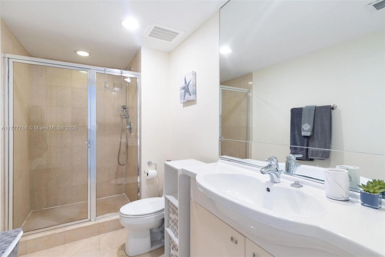 1830 S Ocean Dr, Unit 2409, Hallandale Beach, FL 33009 Photo
