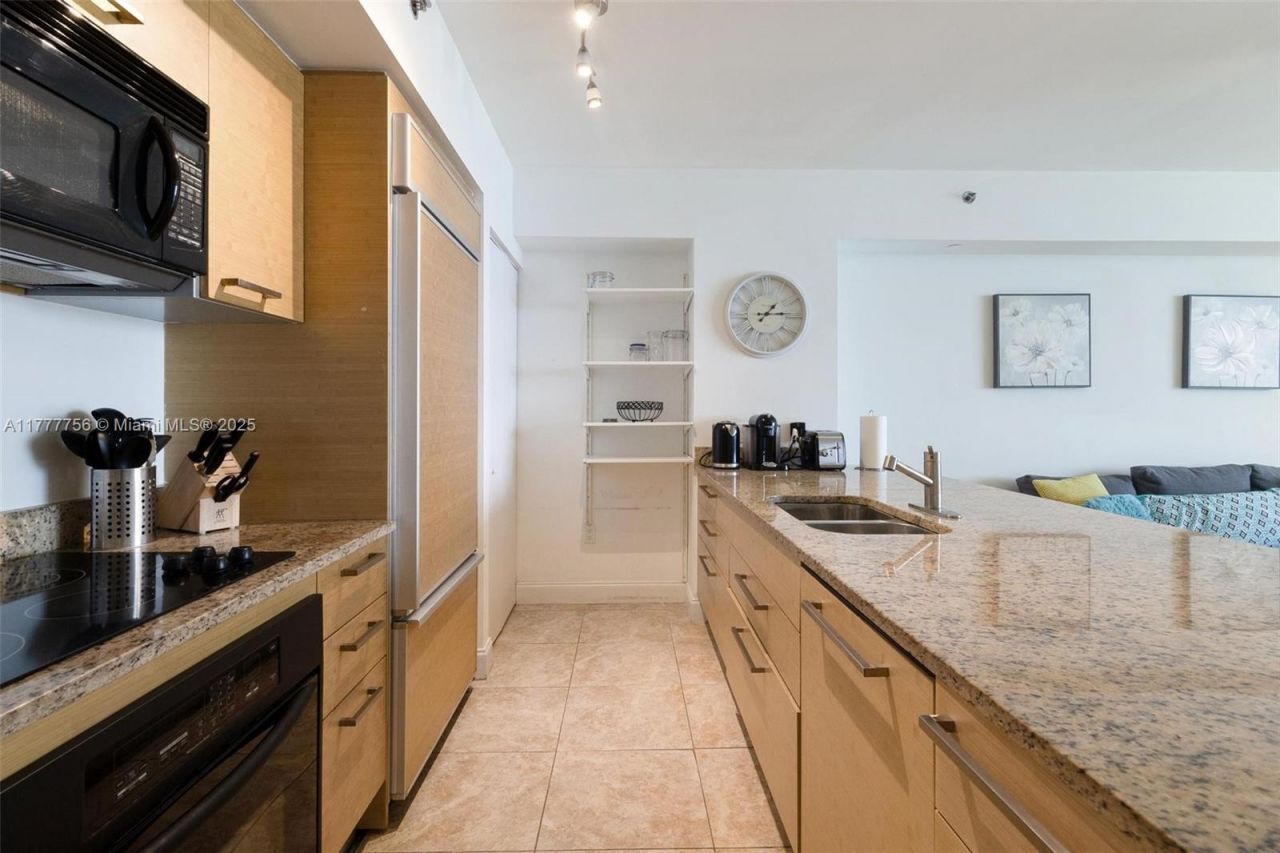 1830 S Ocean Dr, Unit 2409, Hallandale Beach, FL 33009 Photo