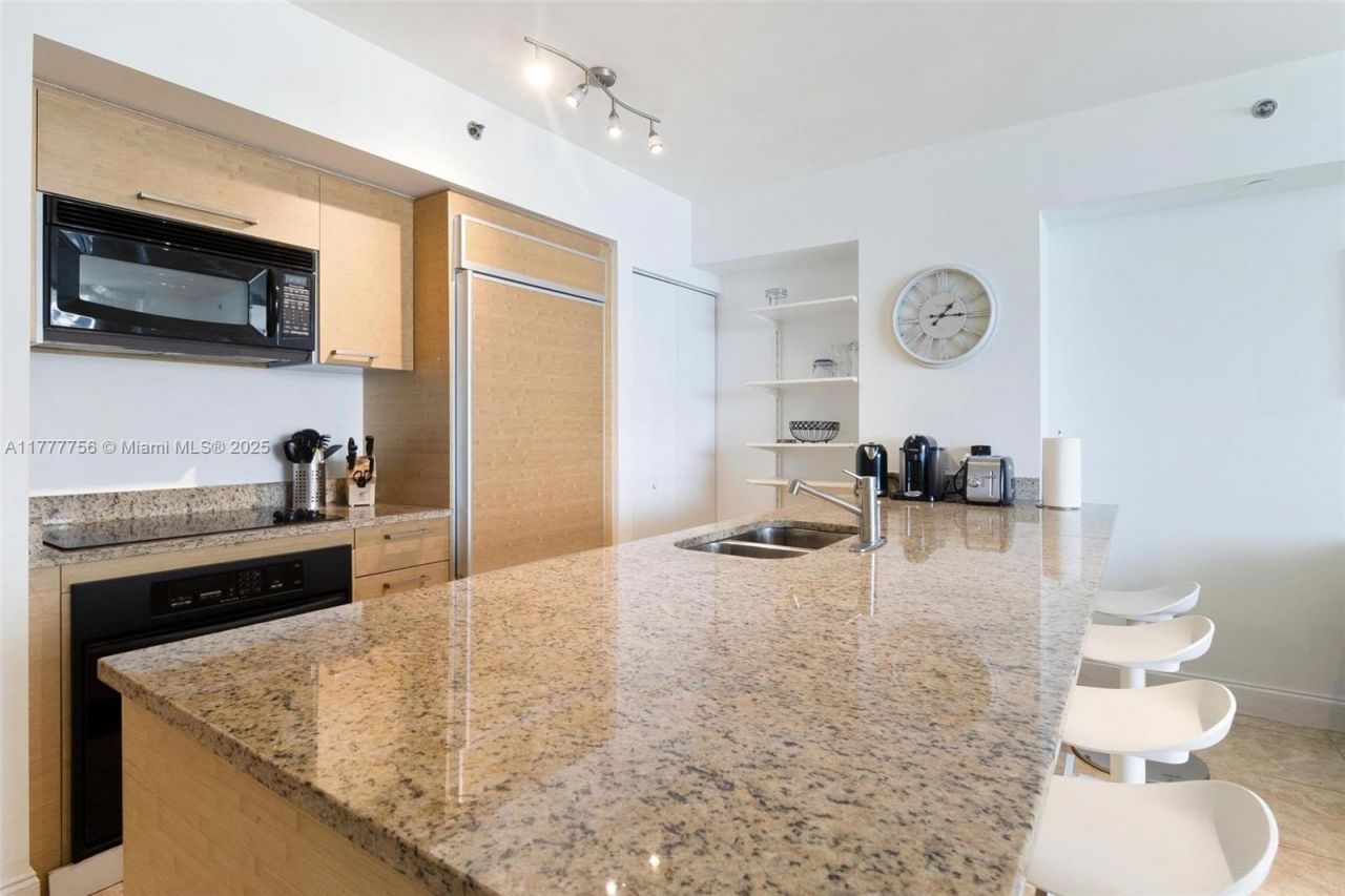 1830 S Ocean Dr, Unit 2409, Hallandale Beach, FL 33009 Photo