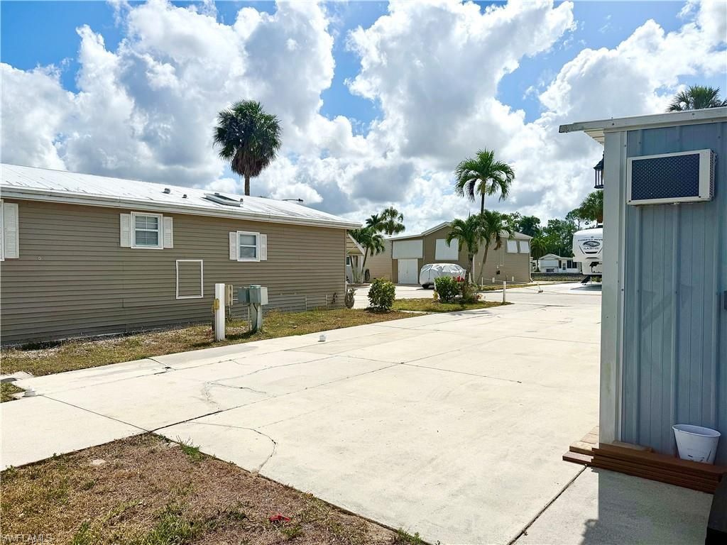 371 Imperial Wilderness Blvd, Naples, FL 34114 Photo