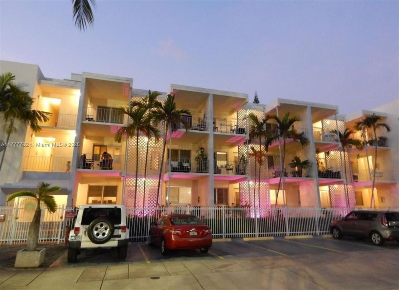 641 Espanola Way, Unit 35, Miami Beach, FL 33139 Photo