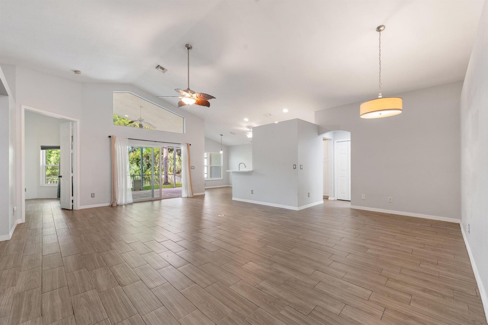 8045 SE Morningwood Place, Hobe Sound, FL 33455 Photo