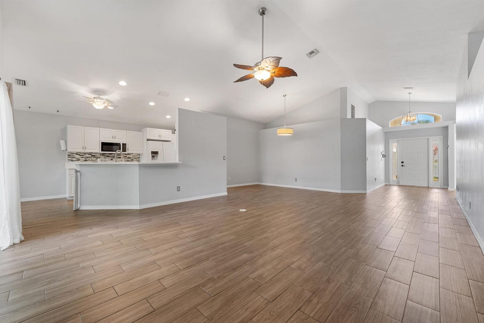 8045 SE Morningwood Place, Hobe Sound, FL 33455 Photo