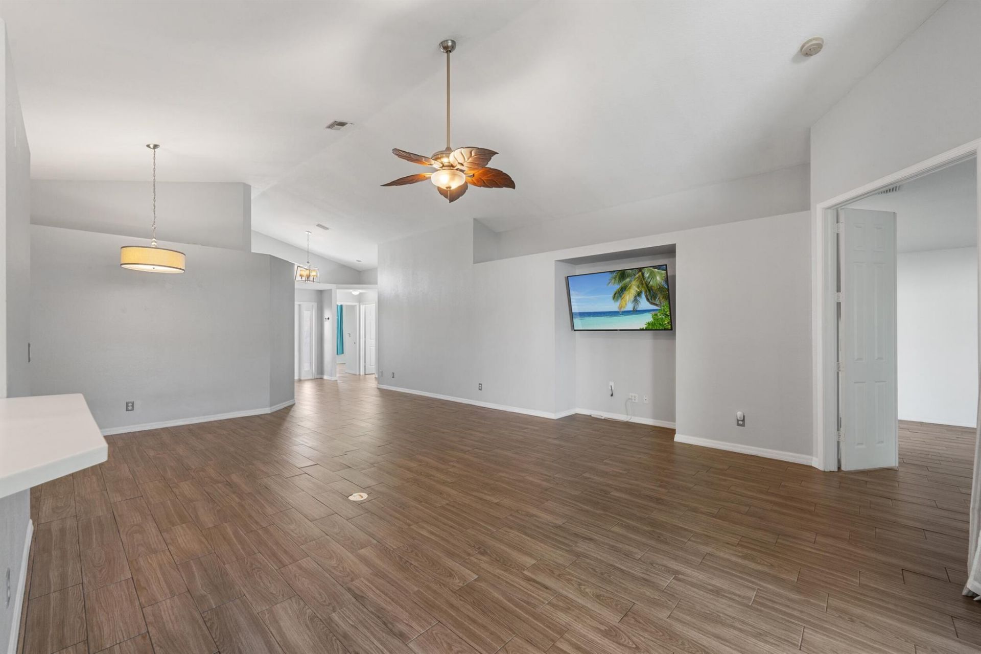 8045 SE Morningwood Place, Hobe Sound, FL 33455 Photo