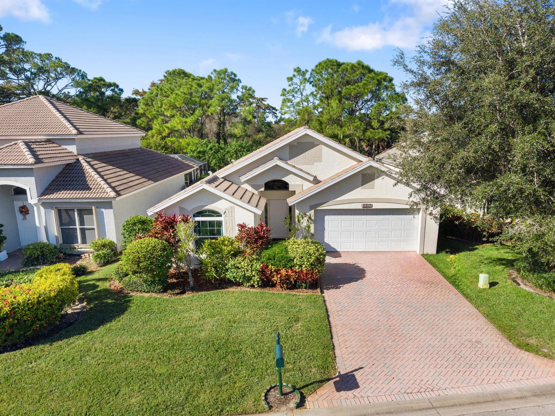 8045 SE Morningwood Place, Hobe Sound, FL 33455 Photo