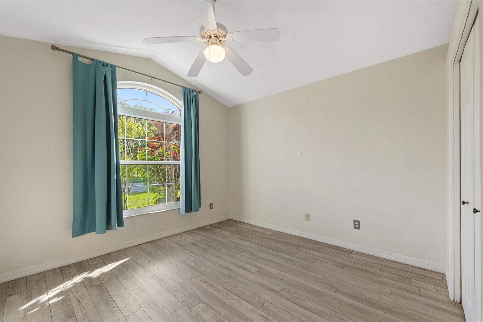 8045 SE Morningwood Place, Hobe Sound, FL 33455 Photo