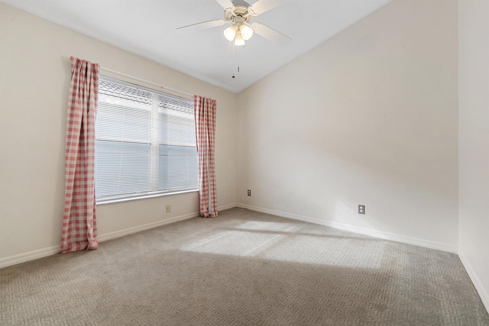 8045 SE Morningwood Place, Hobe Sound, FL 33455 Photo