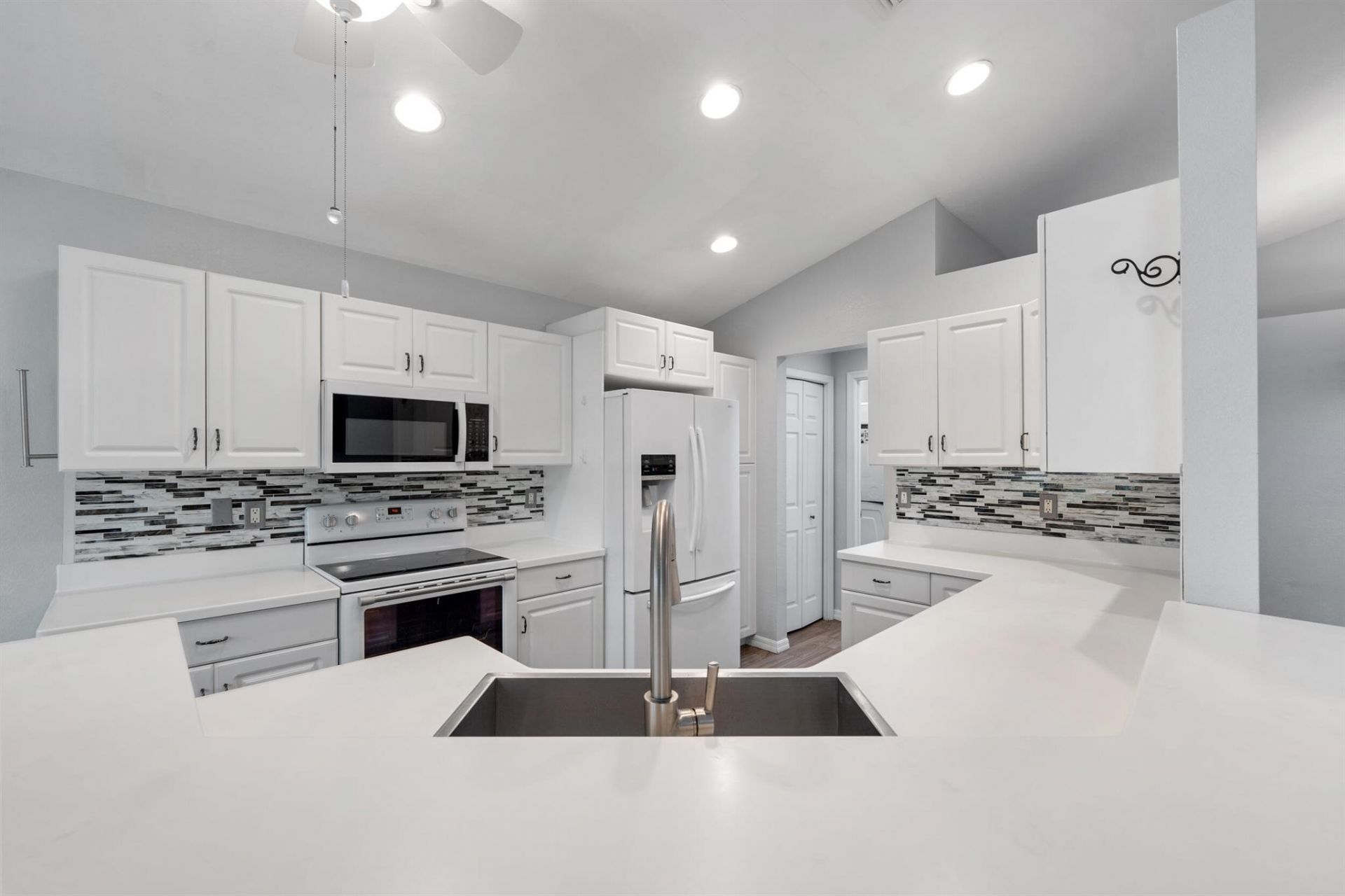 8045 SE Morningwood Place, Hobe Sound, FL 33455 Photo