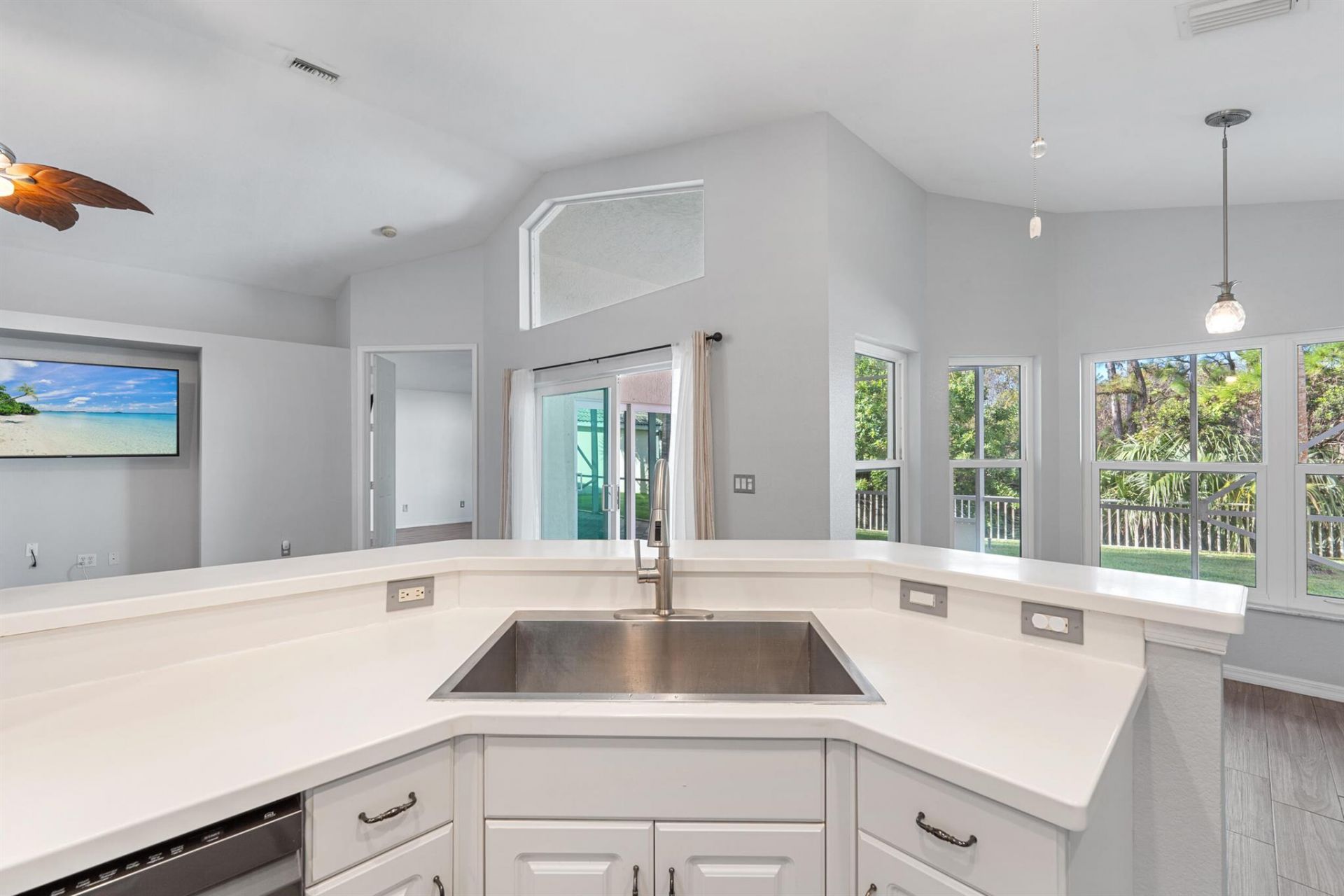 8045 SE Morningwood Place, Hobe Sound, FL 33455 Photo