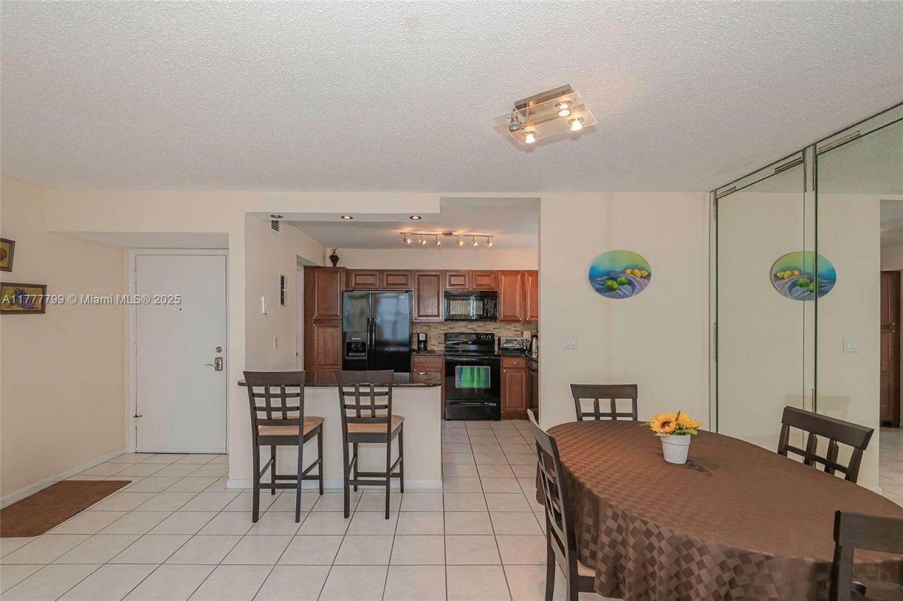 1817 S Ocean Dr, Unit 628, Hallandale Beach, FL 33009 Photo