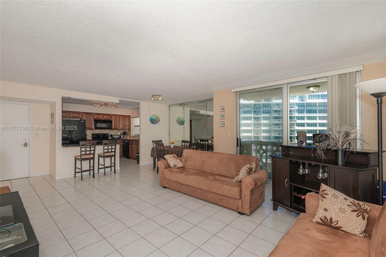 1817 S Ocean Dr, Unit 628, Hallandale Beach, FL 33009 Photo