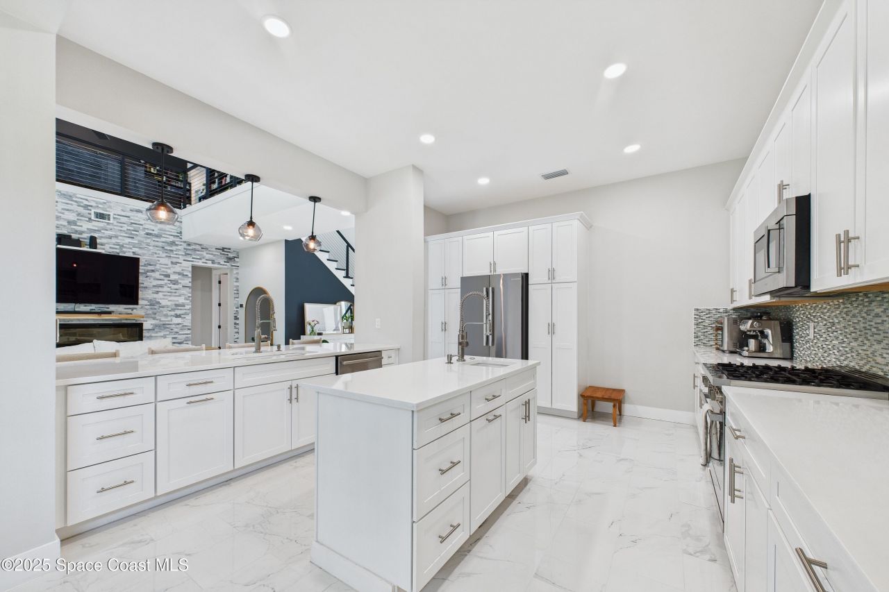 2345 N Riverside Drive, Indialantic, FL 32903 Photo