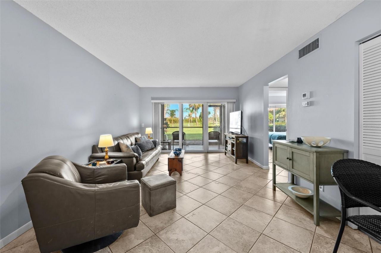 6269 Palma Del Mar Boulevard S, Unit 112, Saint Petersburg, FL 33715 Photo