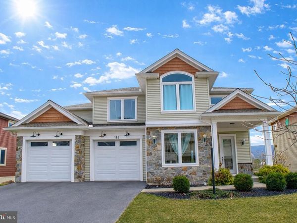 194 DEREK DRIVE, BOALSBURG, PA 16827