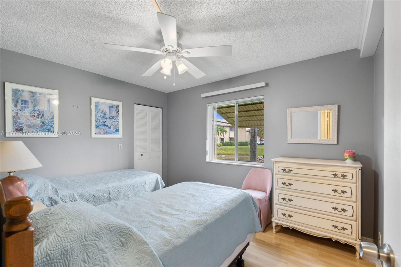 336 Pine Ridge Cir, Unit B-1, Greenacres, FL 33463 Photo