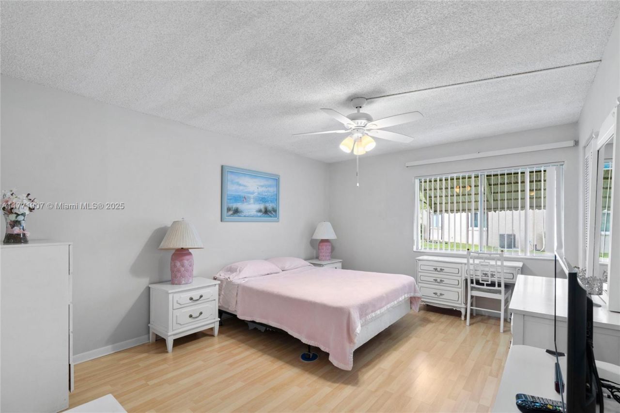 336 Pine Ridge Cir, Unit B-1, Greenacres, FL 33463 Photo