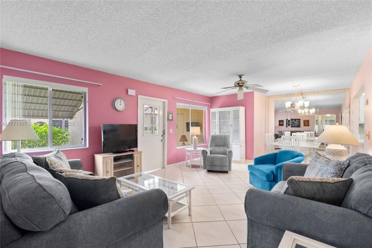 336 Pine Ridge Cir, Unit B-1, Greenacres, FL 33463 Photo