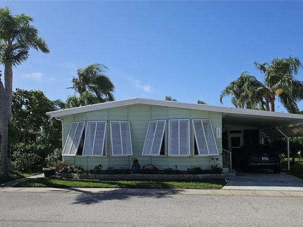 121 DOLPHIN DRIVE S, OLDSMAR, FL 34677