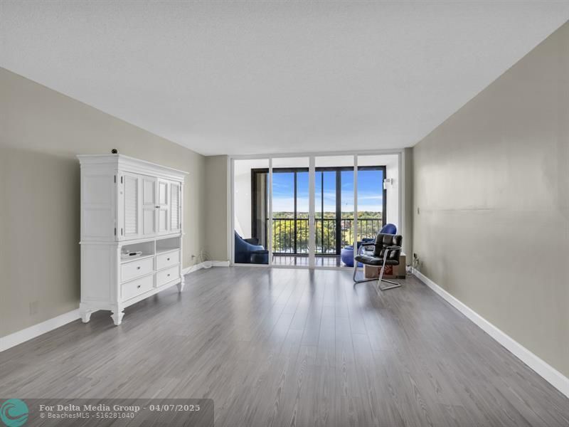 16300 Golf Club Road, Unit 719, Weston, FL 33326 Photo