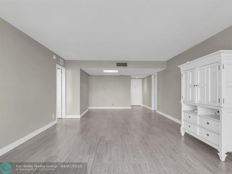 16300 Golf Club Road, Unit 719, Weston, FL 33326 Photo