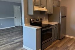 203 Oakmont Avenue photo 4