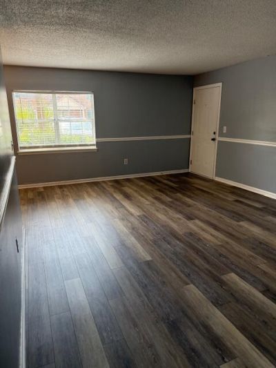 203 Oakmont Avenue Photo 5