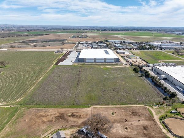 5185 Airport Road, Paso Robles, CA 93446