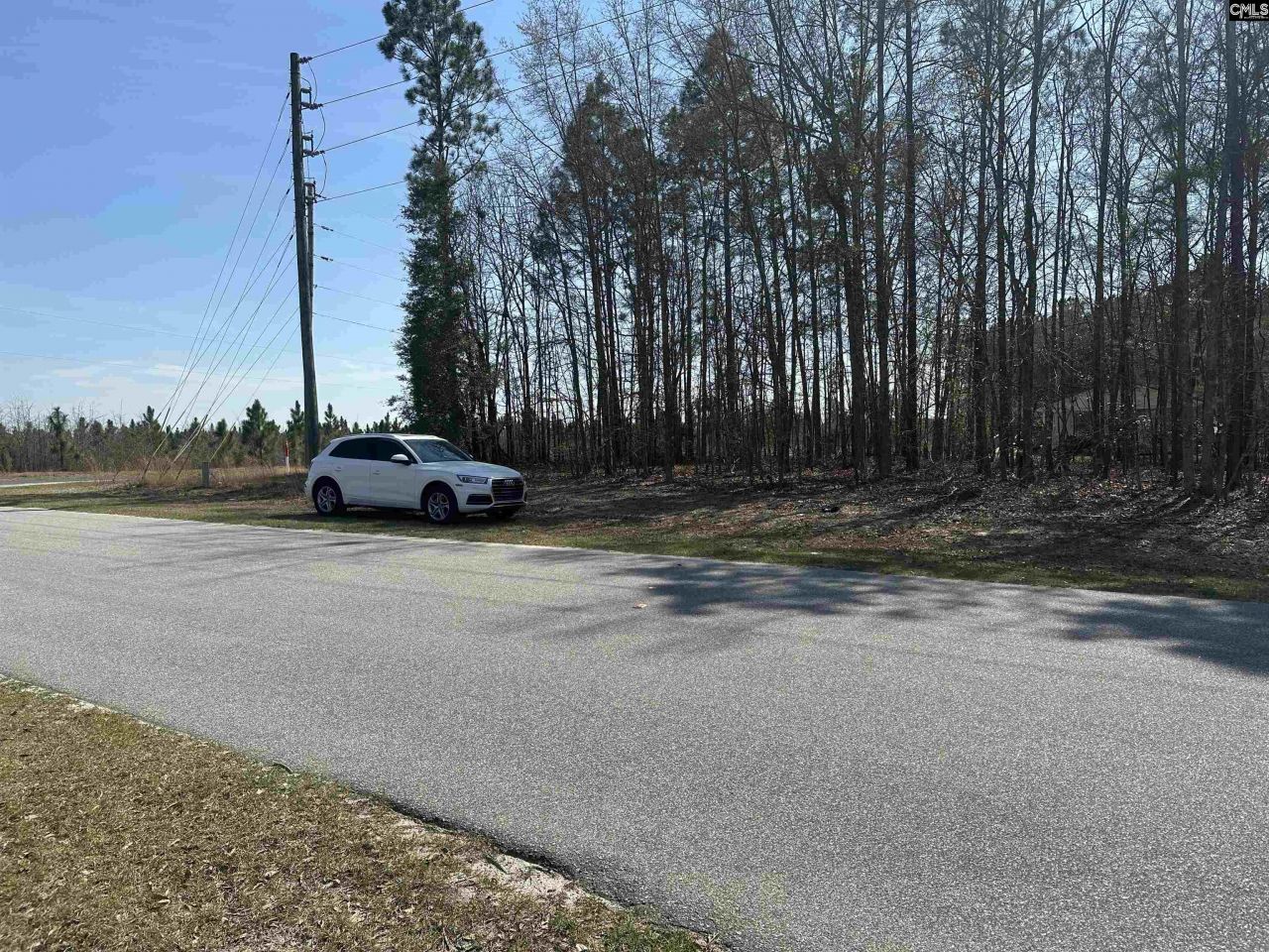 401 Inwood Street W Photo 4