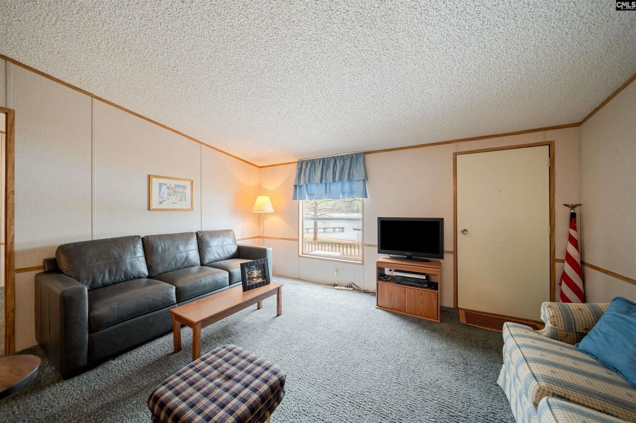 2342 Beaver Creek Road Photo 6