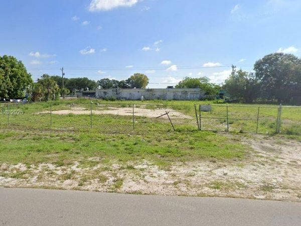 312 Jefferson Ave W, Immokalee, FL 34142