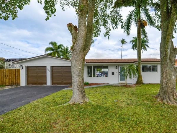 1380 SW 56th Ave, Plantation, FL 33317