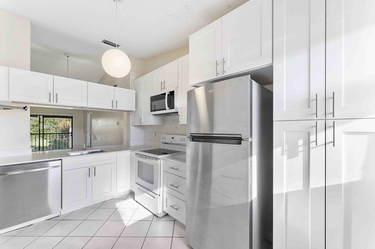 3375 Jaywood Terrace, Unit 2050, Boca Raton, FL 33431 Photo