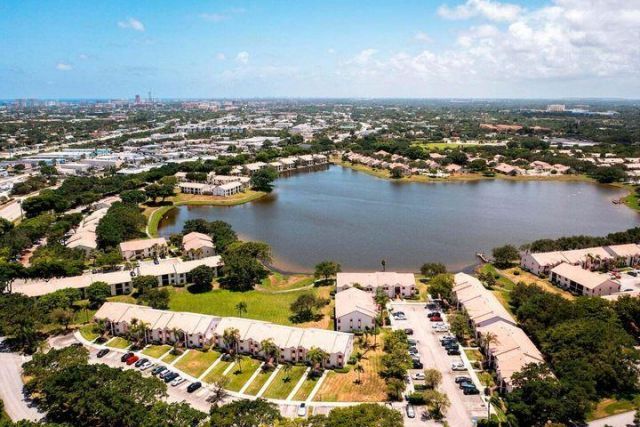 3375 Jaywood Terrace, Unit 2050, Boca Raton, FL 33431 Photo
