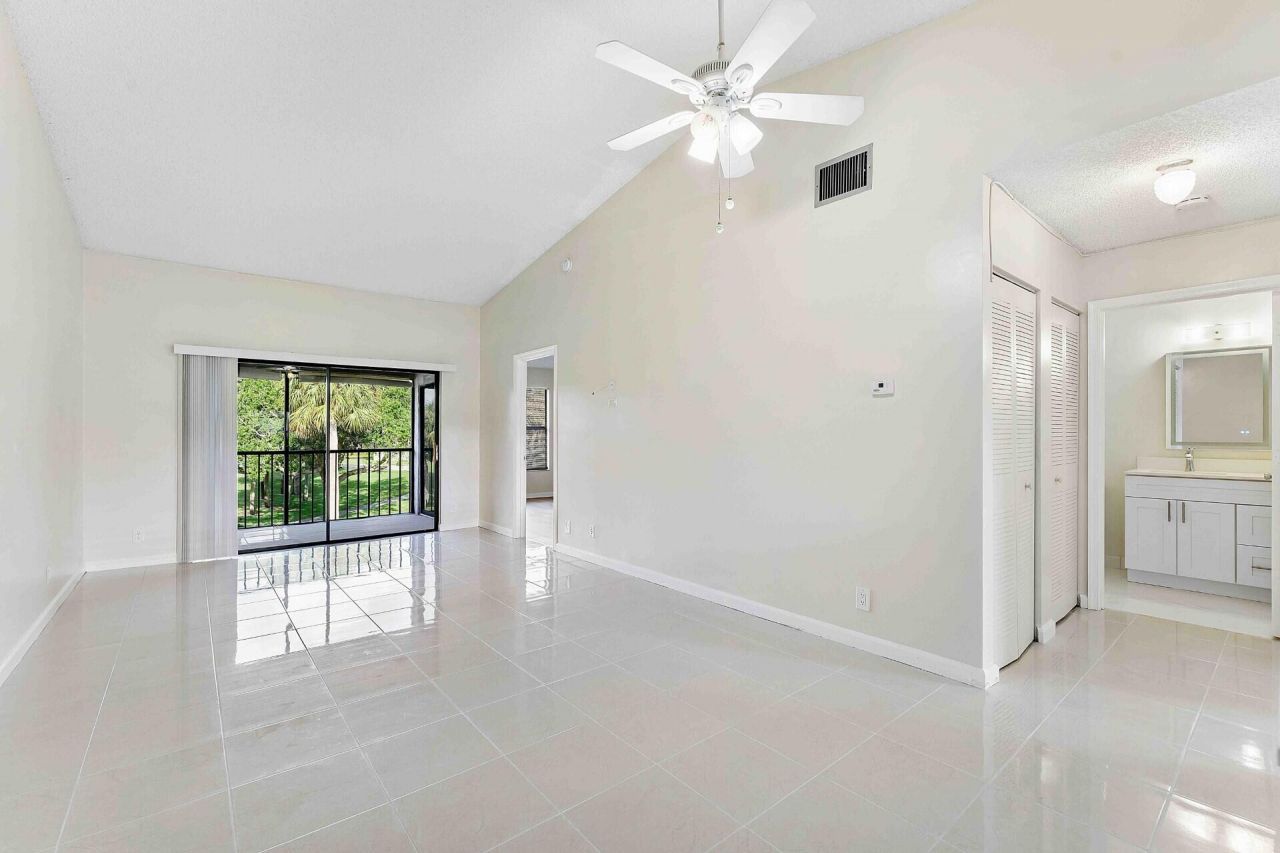 3375 Jaywood Terrace, Unit 2050, Boca Raton, FL 33431 Photo