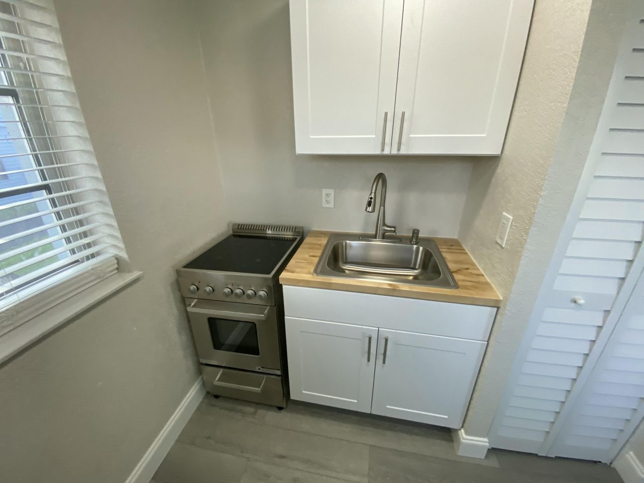 10 N Palmway, Unit 1, Lake Worth Beach, FL 33460 Photo