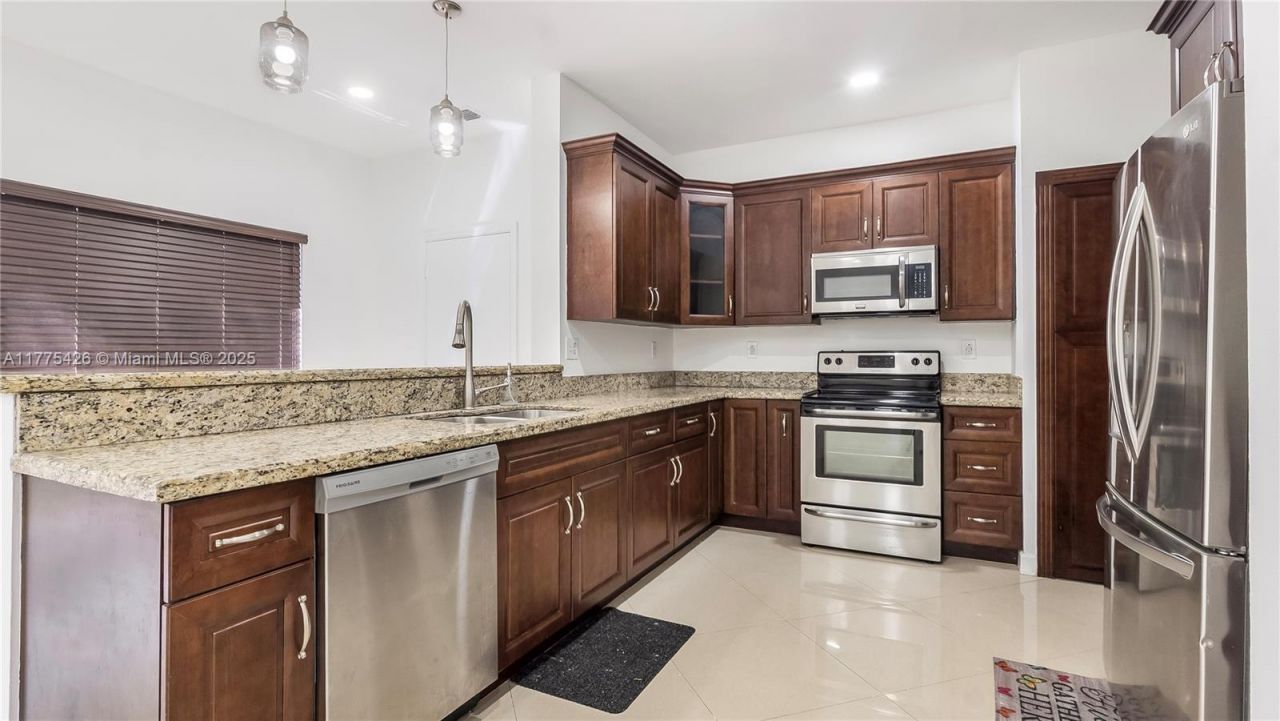 10219 SW 18th Ct, Unit 10219, Miramar, FL 33025 Photo