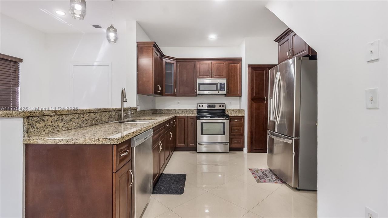 10219 SW 18th Ct, Unit 10219, Miramar, FL 33025 Photo