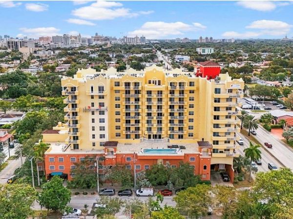 215 SW 42nd Ave, Unit 402, Miami, FL 33134