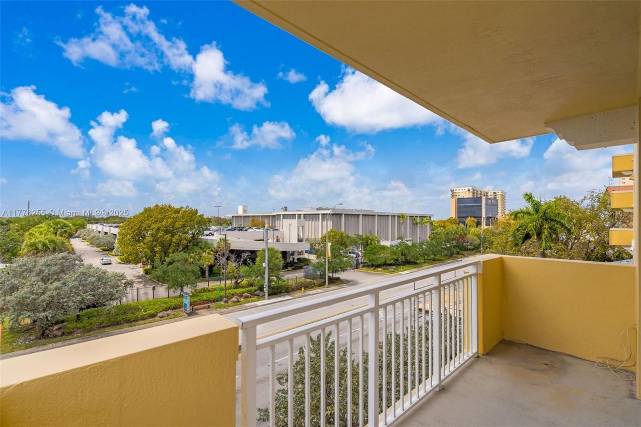 215 SW 42nd Ave, Unit 402, Miami, FL 33134 Photo